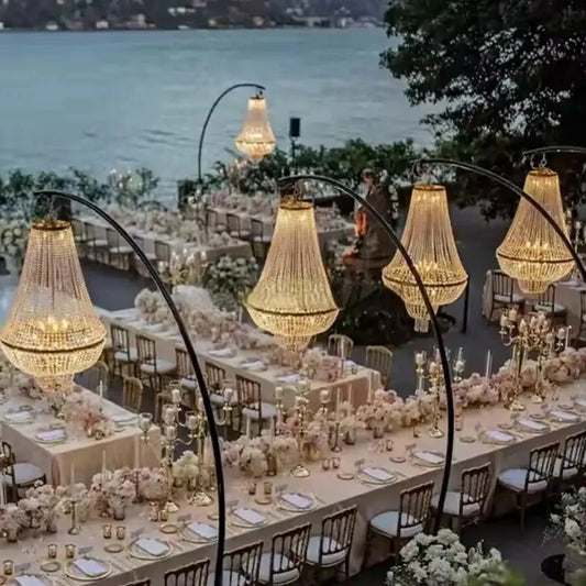 Luxury Metal Arch Drape with Suspend Chandelier Lights
